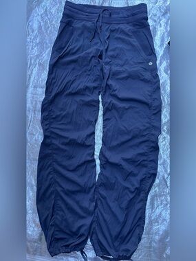 lululemon women’s dance studio pants sz 4 reg light blue